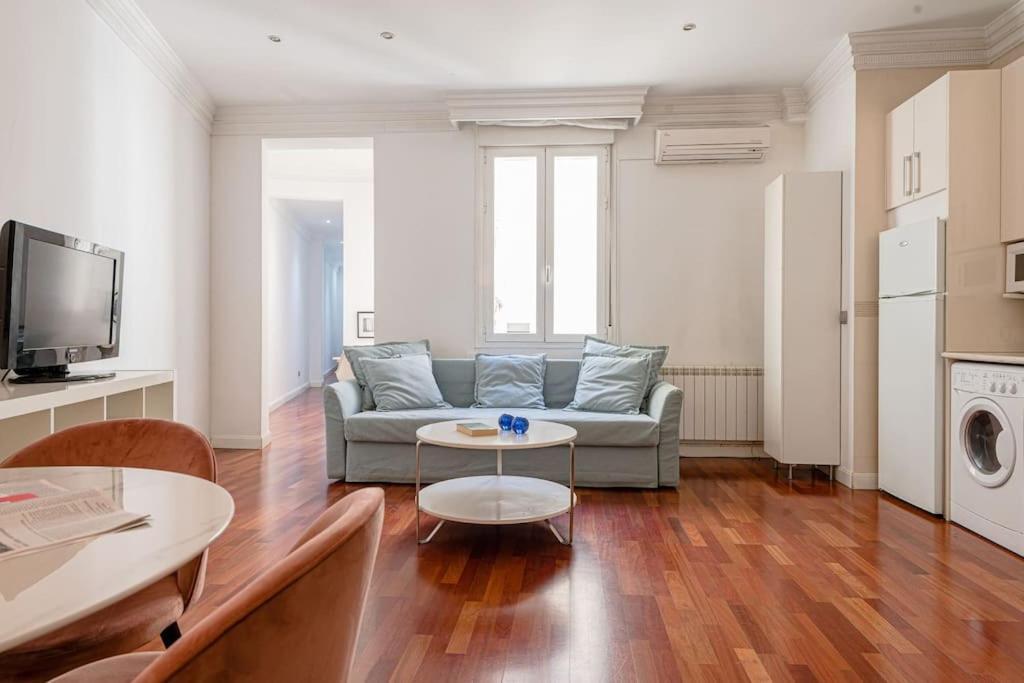 Modern Apartment In Chueca Inf3Iz4 Madrid Exteriér fotografie